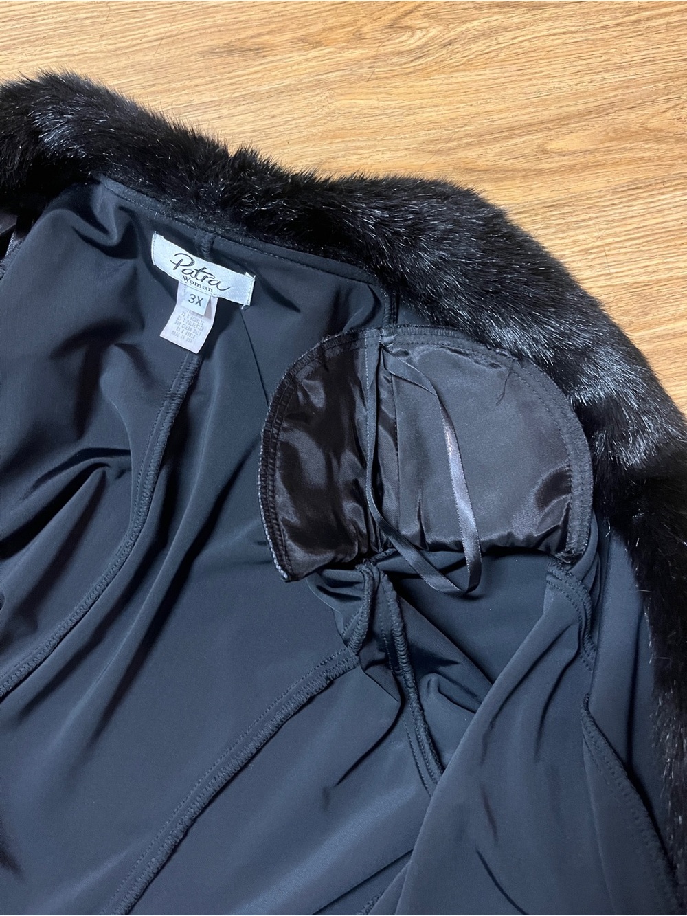 Vintage Patra Black Velvet Coat Cardigan with Faux Fur Trim Goth Witchy Glam 3X - Picture 6 of 10